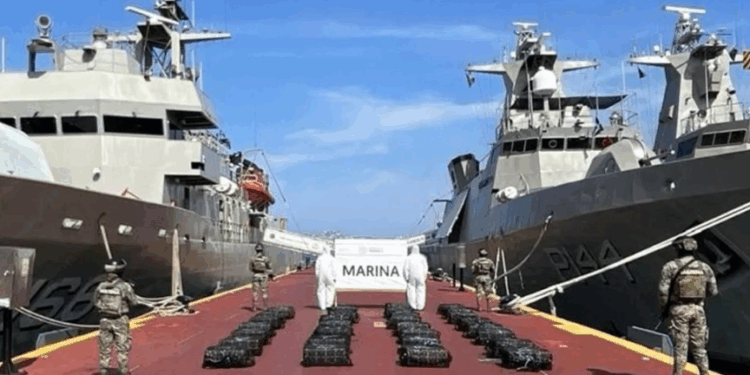 Aseguran más de 900 kg de cocaína en costas de Acapulco