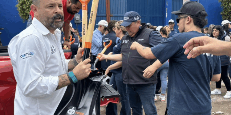 Buscan familiares al joven Matías Gómez