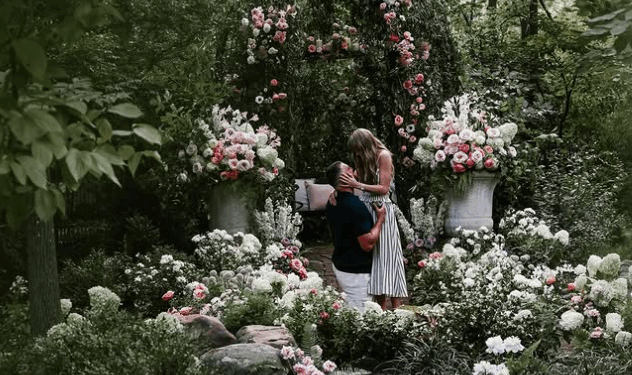 Swift y Kelce anuncian compromiso