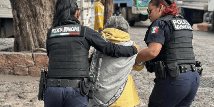 Anuncian apoyos Kuri y Monsalvo