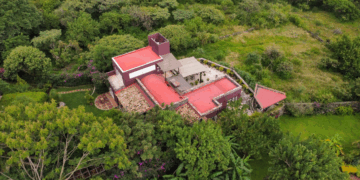 Protestan contra Noroña en su casa en Tepoztlán