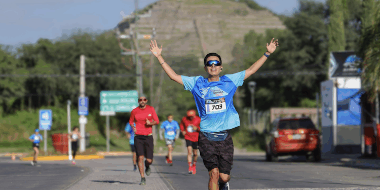 Éxito en la primera Carrera Atlética Corregidora 2025