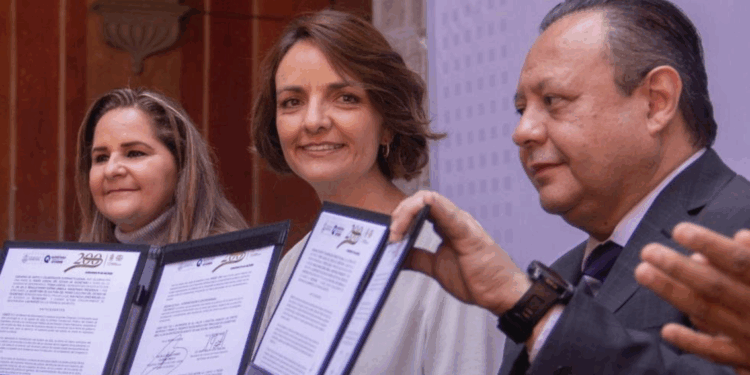 Reúne Kuri a los 5 aspirantes del PAN