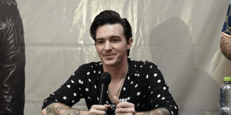 Drake Bell inicia su divorcio y presume romance