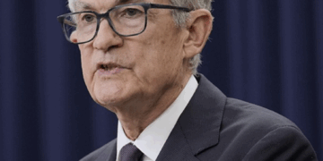 Negocian 5 firmas compra de Vector