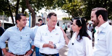 Planean una parada rápida del tren en la vieja estación