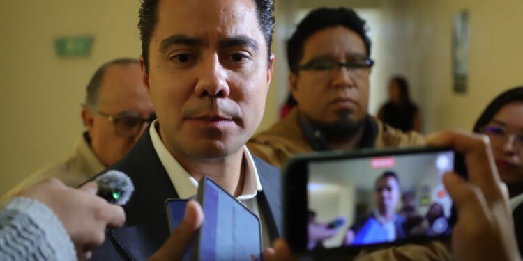 Aquí en Querétaro no entran los narcocorridos: Felifer Macías