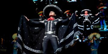 “La Resurrección de Cristo” se dividirá en dos películas