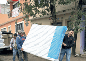 Monsalvo le da calor a los vecinos