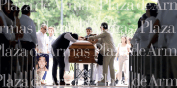 Dan último adiós familiares y amigos a Matías Gómez