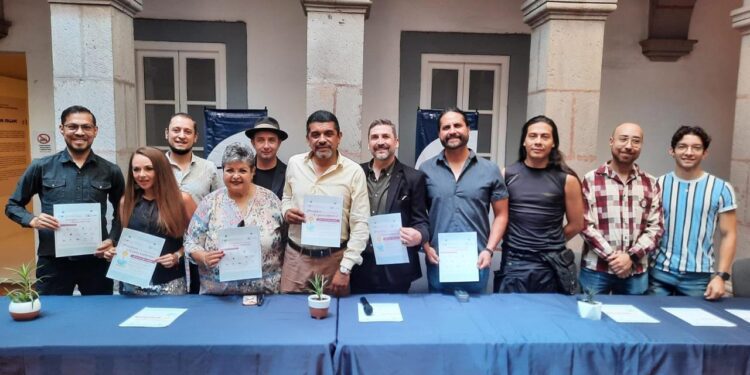 Unen esfuerzos UAQ y 16 compañías para incentivar asistencia al teatro