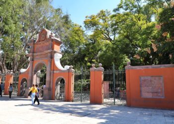 Analizan ampliar horario de la Alameda Hidalgo