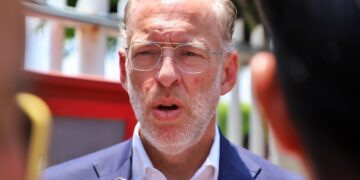 Reconoce SEDESU caída en el sector automotriz; señala factores externos