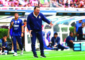 Repiten gemelas Cueva plata y bronce en Asunción 2025