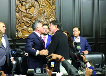 Recibe Noroña ‘donativos’ ilegales