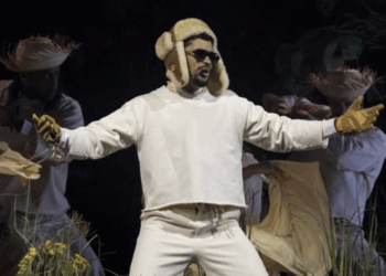 Selena Gomez dice ‘sí, acepto’ a Benny