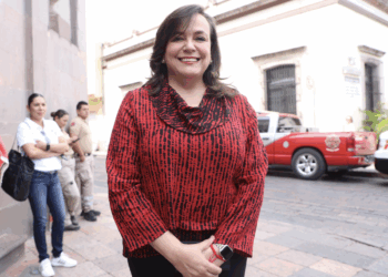 Entre las lágrimas, nervios y emoción: Regresan a clases 356 mil estudiantes