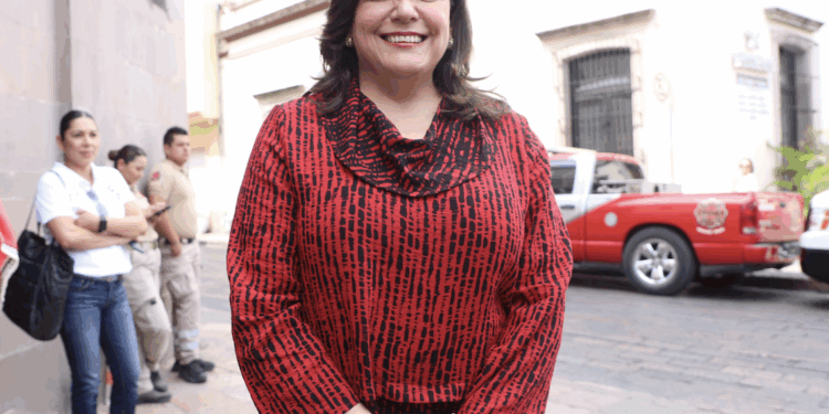 Entre las lágrimas, nervios y emoción: Regresan a clases 356 mil estudiantes