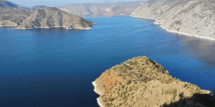 Se adelanta desfogue de presa de Zimapán para las 8:00 am