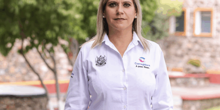 Avanza la reparación de las calles dañadas por lluvias en Peñuelas 