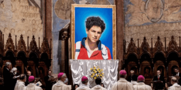 El Papa canonizará a Carlo Acutis, el primer santo millennial