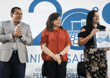 Celebra 20 años Bachilleres UAQ