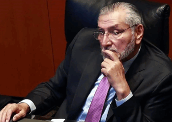 Ligan a Adán Augusto con contrabandista de combustible