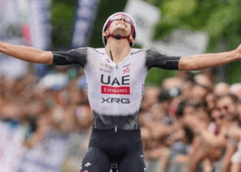 Conquista Isaac del Toro el Giro della Toscana