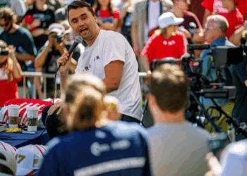 Disparan a activista pro Trump en evento en Utah