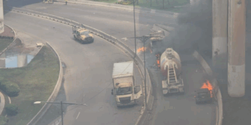 Hombre de 51 años fallece tras explosión de pipa en Iztapalapa