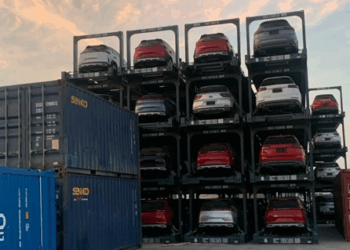 China rechaza arancel del 50% a sus autos