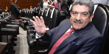 Hospitalizan al diputado morenista Manuel Espino