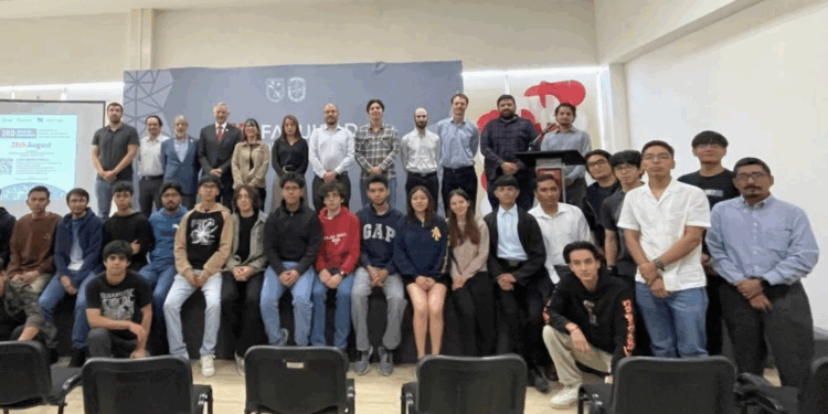 Se reúnen en la UAQ 10 especialistas en la robótica aplicada de México y Hungría