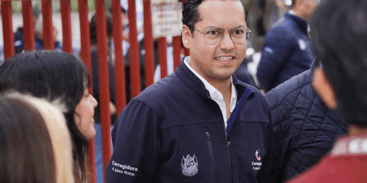 Más de 70 estudiantes del COBAQ 19 ya cuentan con Transporte Escolar