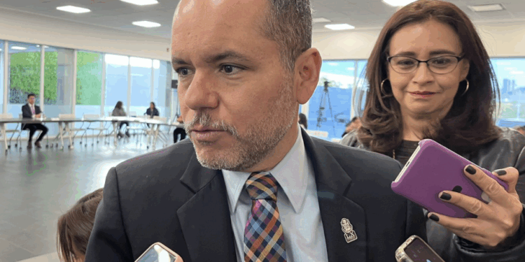 Más de 70 estudiantes del COBAQ 19 ya cuentan con Transporte Escolar