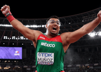 Uziel Muñoz hace historia y gana la plata en el Mundial de Atletismo en Tokio