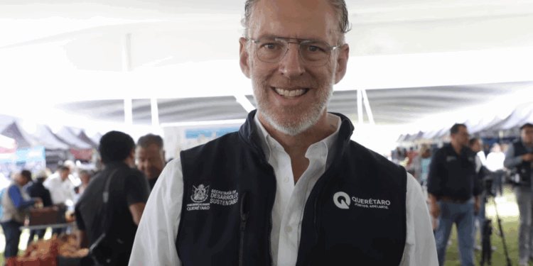 Aranceles a vehículos chinos protegen a la industria automotriz