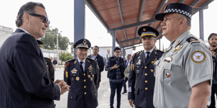 Celebra Kuri nueva Universidad y pide más bachilleratos