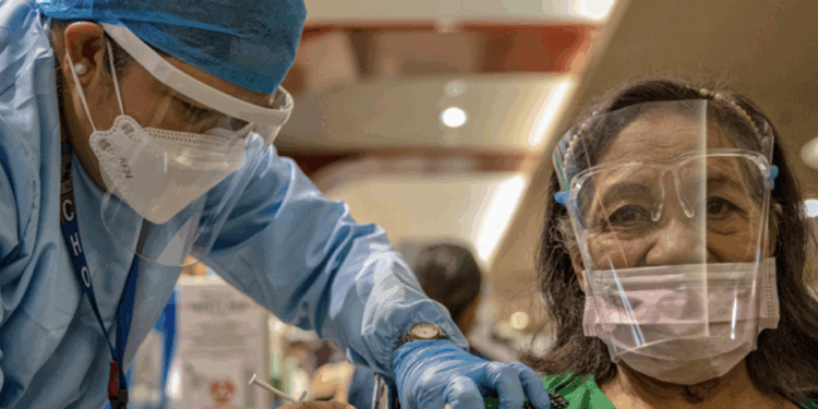 Celebra Kuri nueva Universidad y pide más bachilleratos