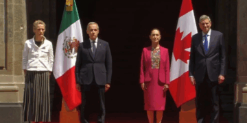 Recibe Sheinbaum a Carney en Palacio Nacional