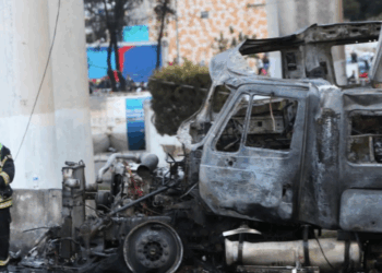 Van 25 muertos por la explosión de una pipa de gas en Iztapalapa