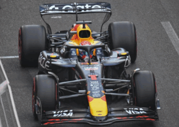 Consigue Verstappen pole en intermitente qualy en Azerbaiyán