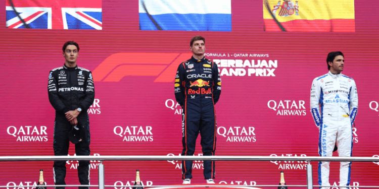 Domina Verstappen carrera en Azerbaiyán 