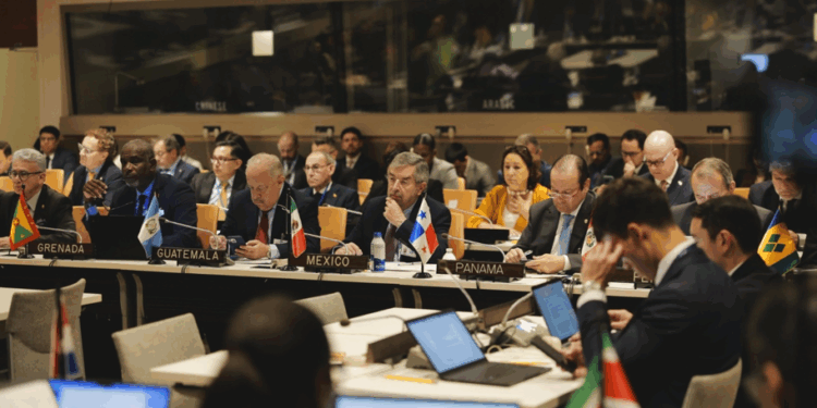 Pide De la Fuente preservar a AL como zona de paz