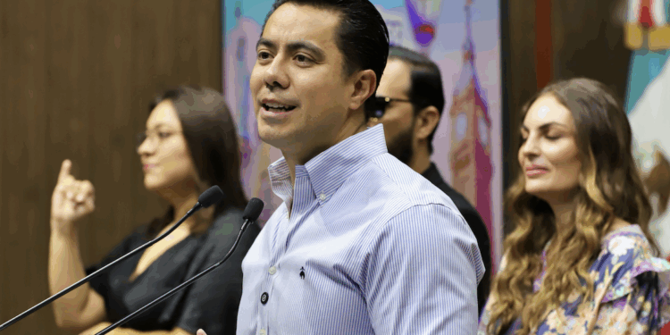 Querétaro mantiene autonomía en salud y no se adhiere al IMSS