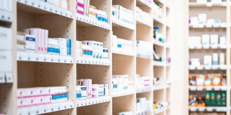 Si no cumplen, mañana empiezan sanciones a farmacéuticas