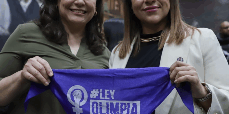 Aprueban iniciativa de Abigail para regular bebidas energizantes