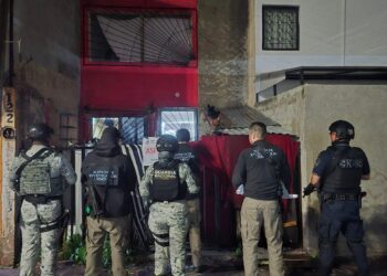 REVIENTA FGR NARCOTIENDAS