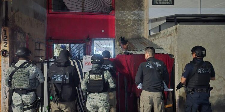 REVIENTA FGR NARCOTIENDAS