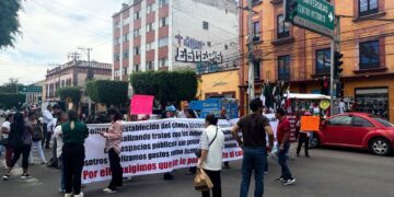 Comerciantes formales piden control de ambulantes, a vísperas de fiestas patrias